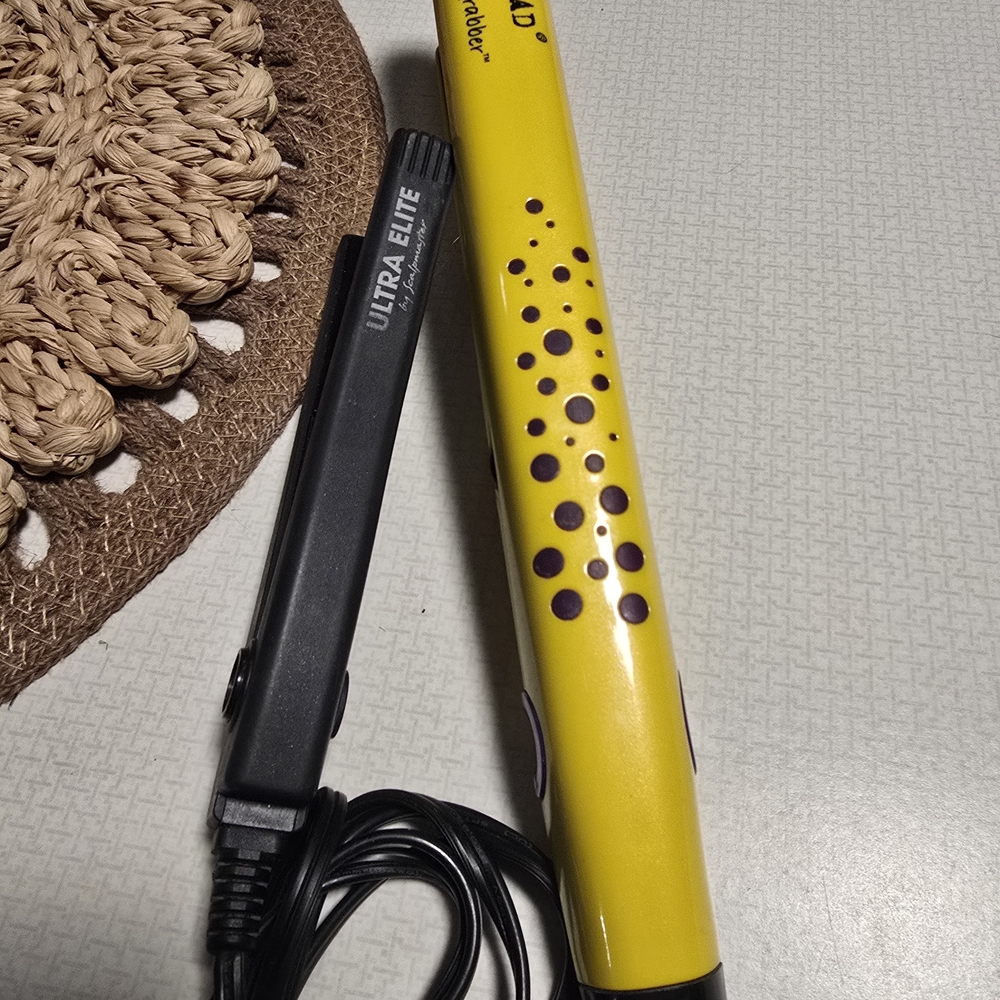 BedHead Yellow and Black Hair Straightener - Picture 8 of 8
